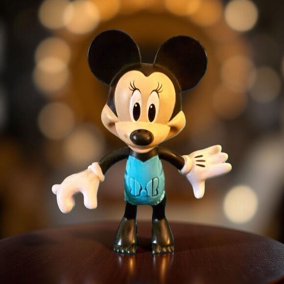 Disney Minnie Mouse Doll Snap N Style Posable Dress Up & Mickey Swimming Toy A7 - Picture 7 of 8